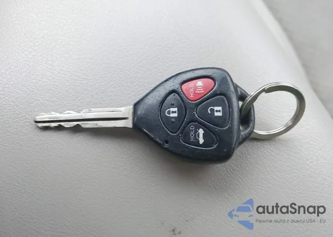 2007 Toyota Camry Le V6 z USA, uszkodzony, nr VIN 4T1BK46K27U547398